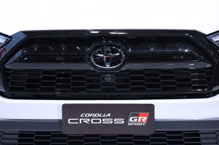 Lưới tản nhiệt mới của Toyota Corolla Cross GR Sport 2022