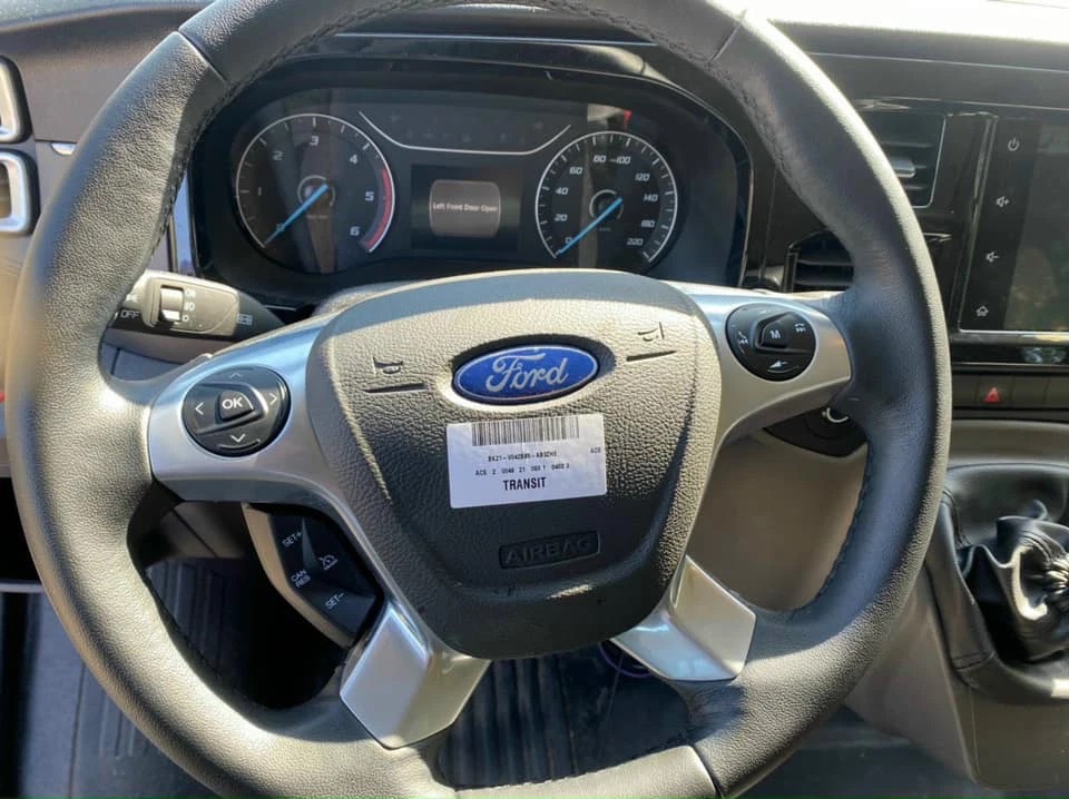 Vô lăng của Ford Transit 2022 tại Việt Nam Vô lăng của Ford Transit 2022 tại Việt Nam