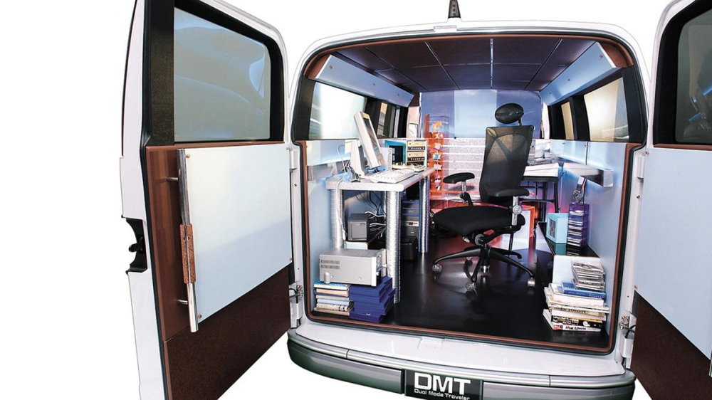 Không gian phia sau của Toyota DMT