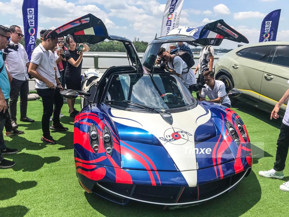 Thực hư đằng sau vụ việc Minh Nhựa bán Pagani Huayra cho Cường Đô-la chỉ đơn giản là màn lái xe hypercar sang thăm nhà bạn thân