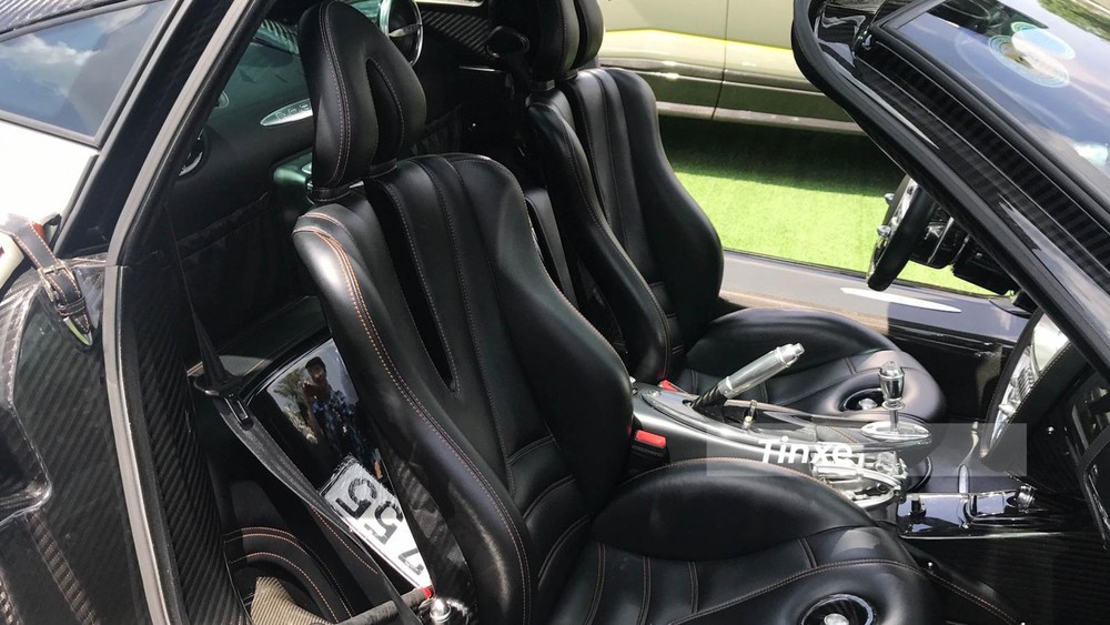 Nội thất của siêu xe Pagani Huayra