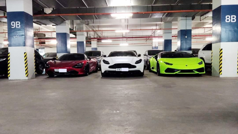 Dàn siêu xe ấn tượng của doanh nhân Sài thành, chốt mua Lamborghini Huracan vì tài xế thích