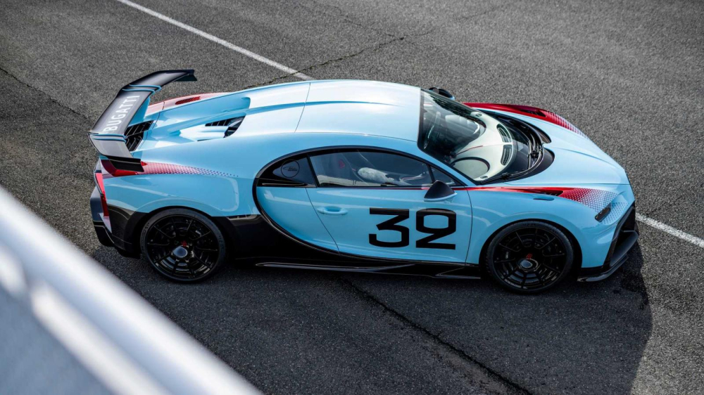 Phía trên của Bugatti Chiron Pur Sport “Grand Prix” Phía trên của Bugatti Chiron Pur Sport “Grand Prix”