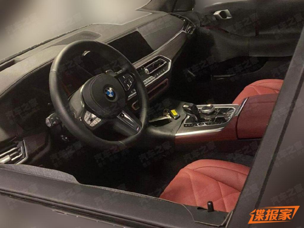Thiết kế nội thất của BMW X5 phiên bản kéo dài giống với bản thường