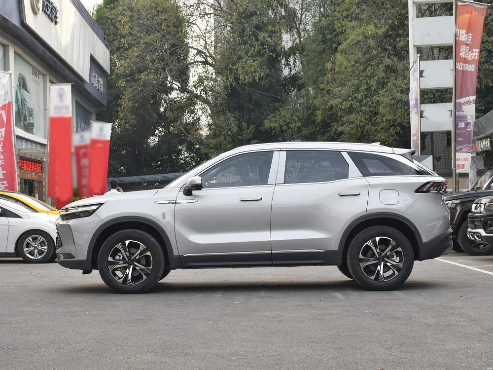 Bộ v&agrave;nh với thiết kế giống phi&ecirc;n bản cũ của Beijing X7 2022