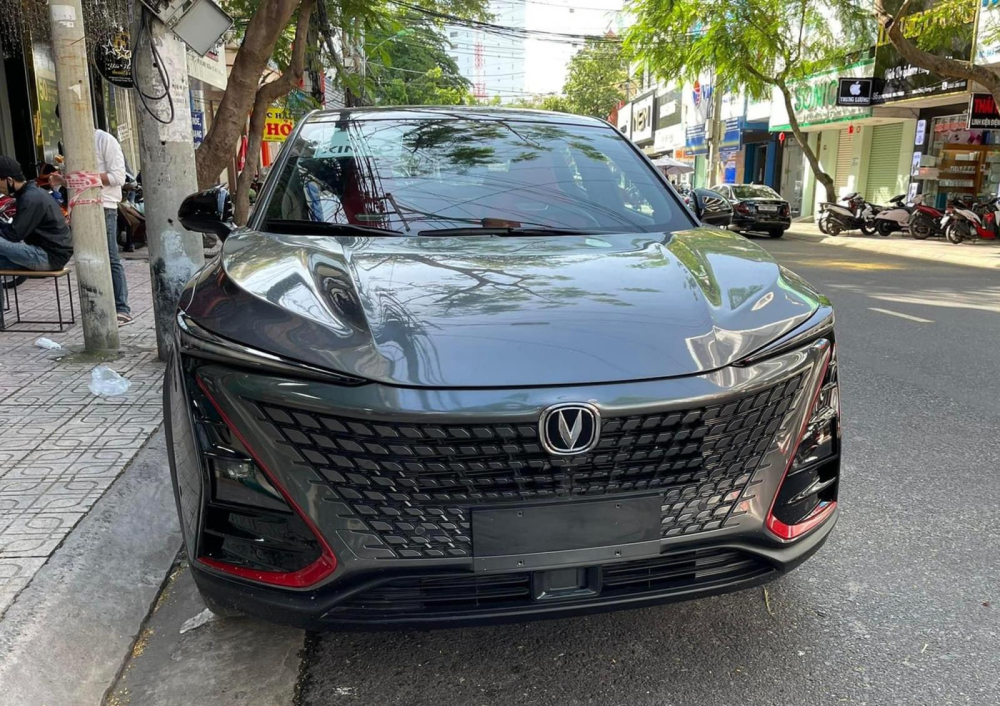 Changan Uni-T - đối thủ của Honda CR-V và Mazda CX-5 - bất ngờ xuất hiện tại Nha Trang