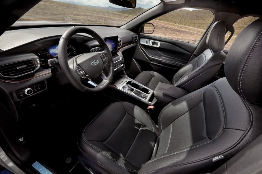Nội thất bên trong Ford Explorer 2022