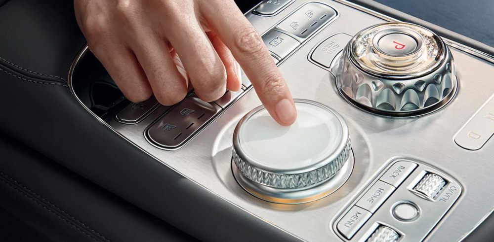 Genesis G90 2022 có hệ thống quét vân tay để khởi động máy Genesis G90 2022 có hệ thống quét vân tay để khởi động máy