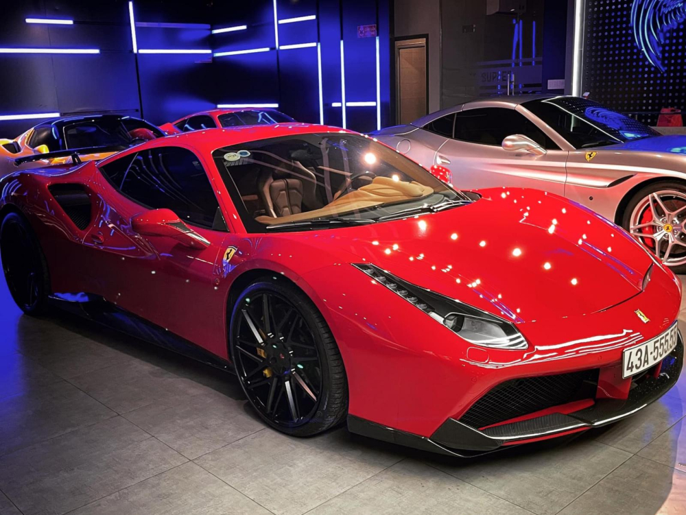 Siêu xe Ferrari 488 GTB biển ngũ quý 5 nhanh chóng có người chốt chỉ sau 10 ngày rao bán