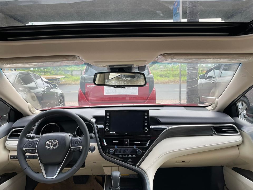 Nội thất của Toyota Camry 2022.
