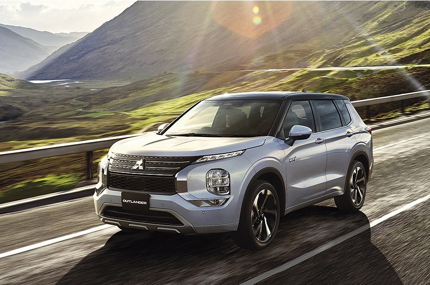 Mitsubishi Outlander PHEV 2022 giữ lại thiết kế của phi&ecirc;n bản d&ugrave;ng động cơ xăng th&ocirc;ng thường