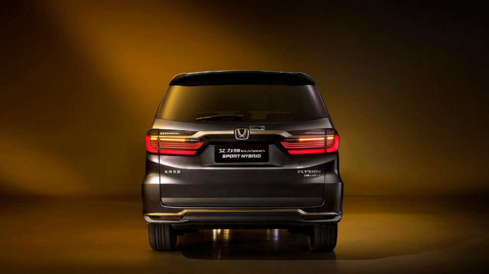 Thiết kế đằng sau của Honda Elysion 2022