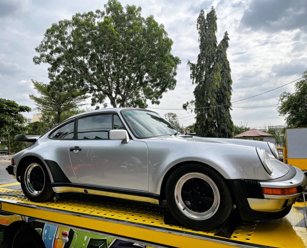 Chiếc xe thể thao Porsche 930 Turbo