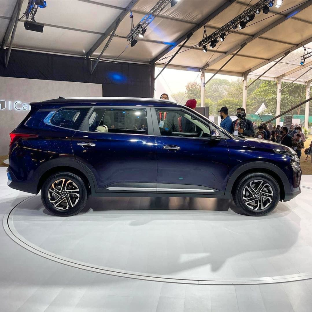 Kia Carens 2022 dài hơn các đối thủ cùng phân khúc