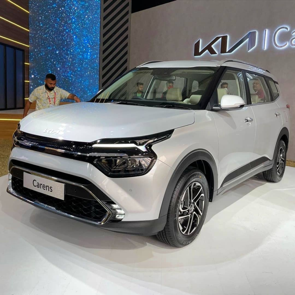 Kia Carens 2022 là xe MPV nhưng có thiết kế như SUV