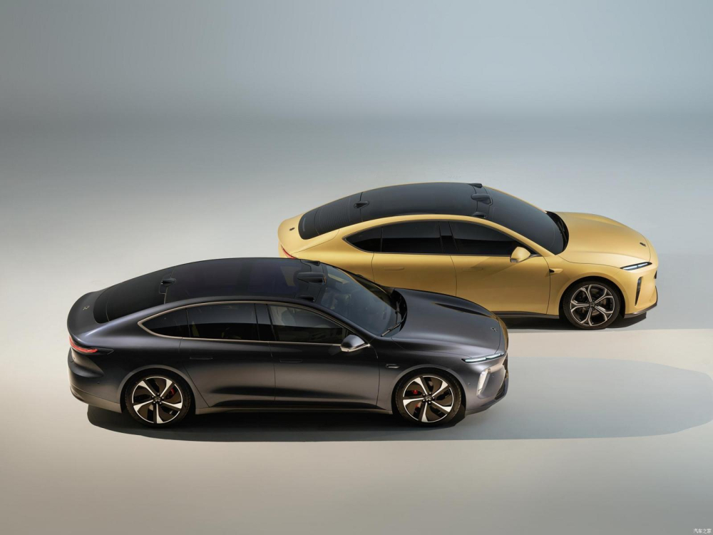 Nio ET5 2022 c&oacute; hệ thống hỗ trợ l&aacute;i tự động