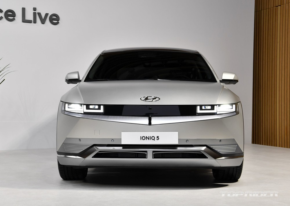 Thiết kế đầu xe ấn tượng của Hyundai Ioniq 5