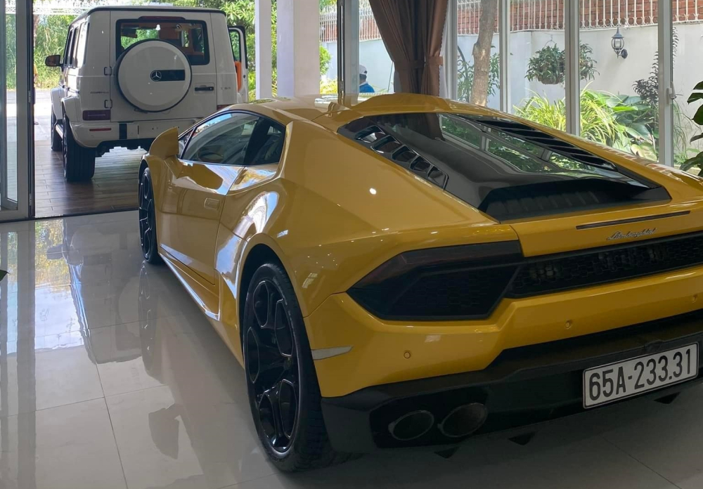 Chủ nh&acirc;n si&ecirc;u xe Lamborghini Huracan ở Cần Thơ tậu &ldquo;vua địa h&igrave;nh&rdquo; Mercedes-AMG G63