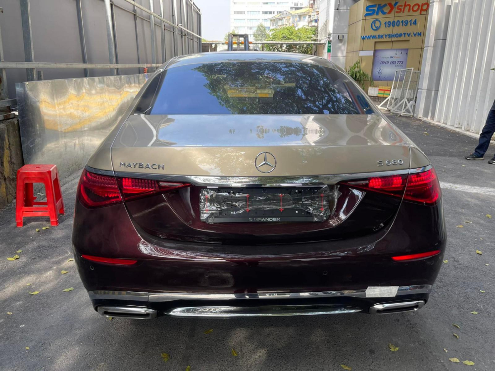 Thiết kế đuôi xe Mercedes-Maybach S680 Thiết kế đuôi xe Mercedes-Maybach S680