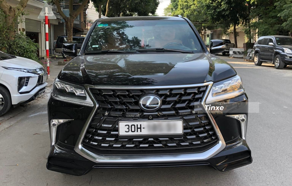 Lexus LX570 đời 2009 sau khi lột xác qua bản độ Lexus LX570 Super Sport