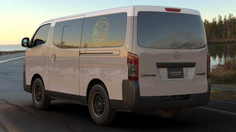 Phía sau của Nissan Caravan Myroom