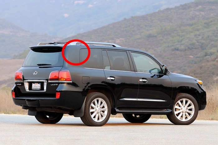 Cột D của xe Lexus LX570 đời 2009