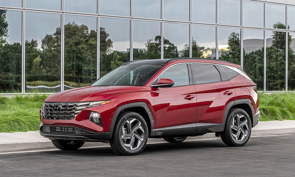 Hyundai Tucson 2022 thuộc thế hệ thứ 4 với thiết kế ngoại thất hầm hố v&agrave; ấn tượng hơn.