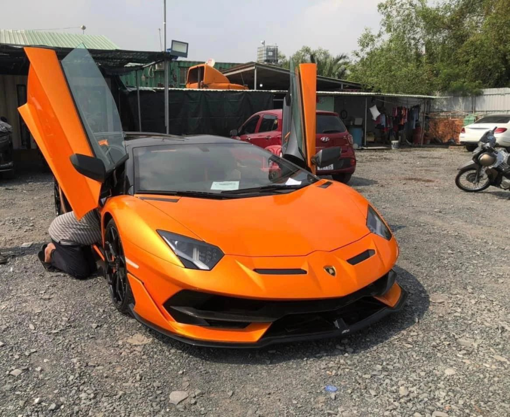 Lamborghini Aventador SVJ mui trần cực hiếm đúng hẹn về nước ngay trong năm 2021