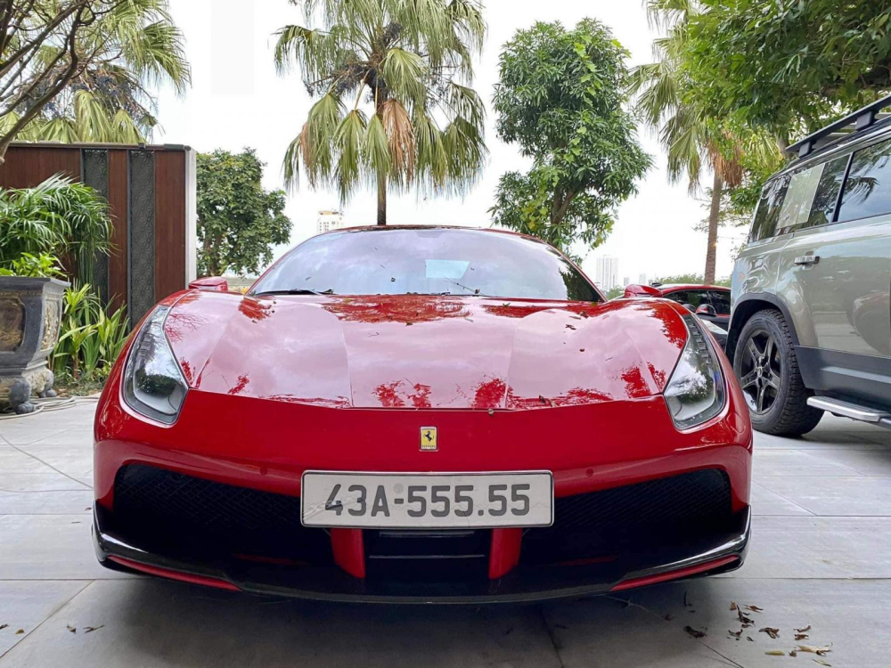 Ferrari 488 GTB si&ecirc;u biển quay về Đ&agrave; Nẵng định cư