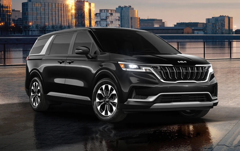 Kia Carnival 2022 của Minh Hằng có màu đen
