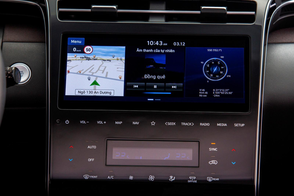 Khu vực trung t&acirc;m của Hyundai Tucson 2022 c&oacute; thiết kế tối giản kh&aacute; tinh tế.