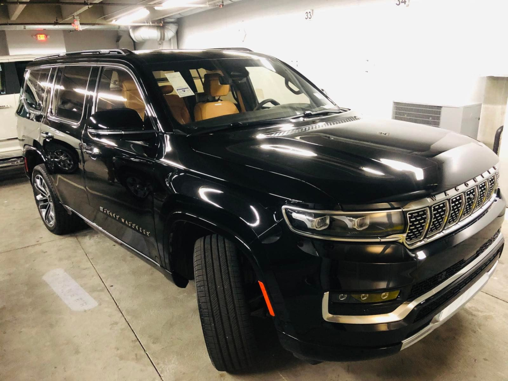 Khủng long Jeep Grand Wagoneer 2022 chuẩn bị về nước, đối thủ nặng k&yacute; của Cadillac Escalade