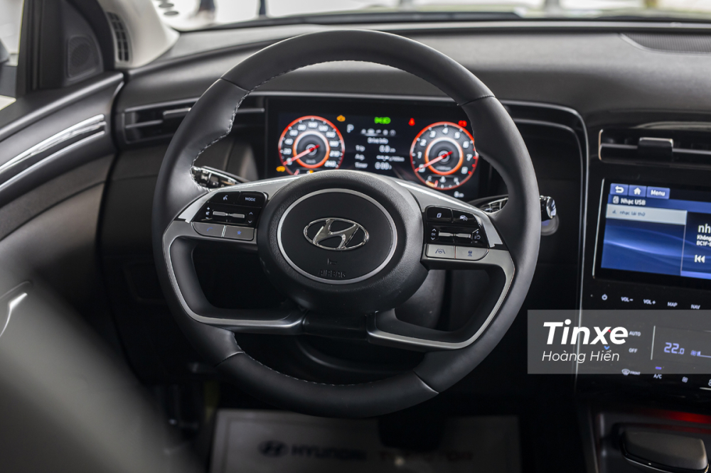 Vô-lăng mới trên Hyundai Tucson 2022 gợi nhớ đến thiết kế của