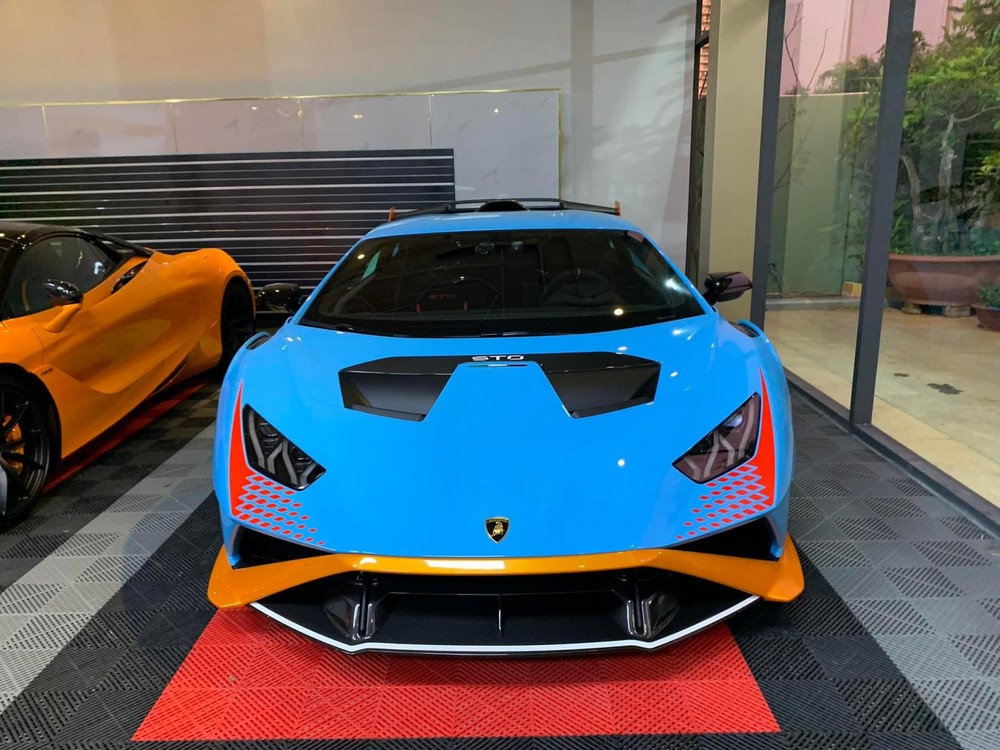 Cận cảnh si&ecirc;u xe Lamborghini Huracan STO duy nhất tại Việt Nam