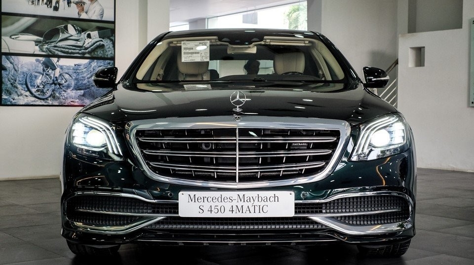 Tống Đông Khuê tậu xe siêu sang Mercedes-Maybach S-Class ngay trước thềm năm mới