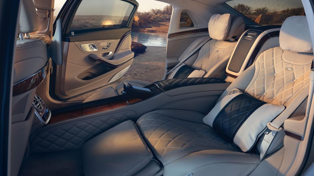Nội thất xe siêu sang Mercedes-Maybach S-Class