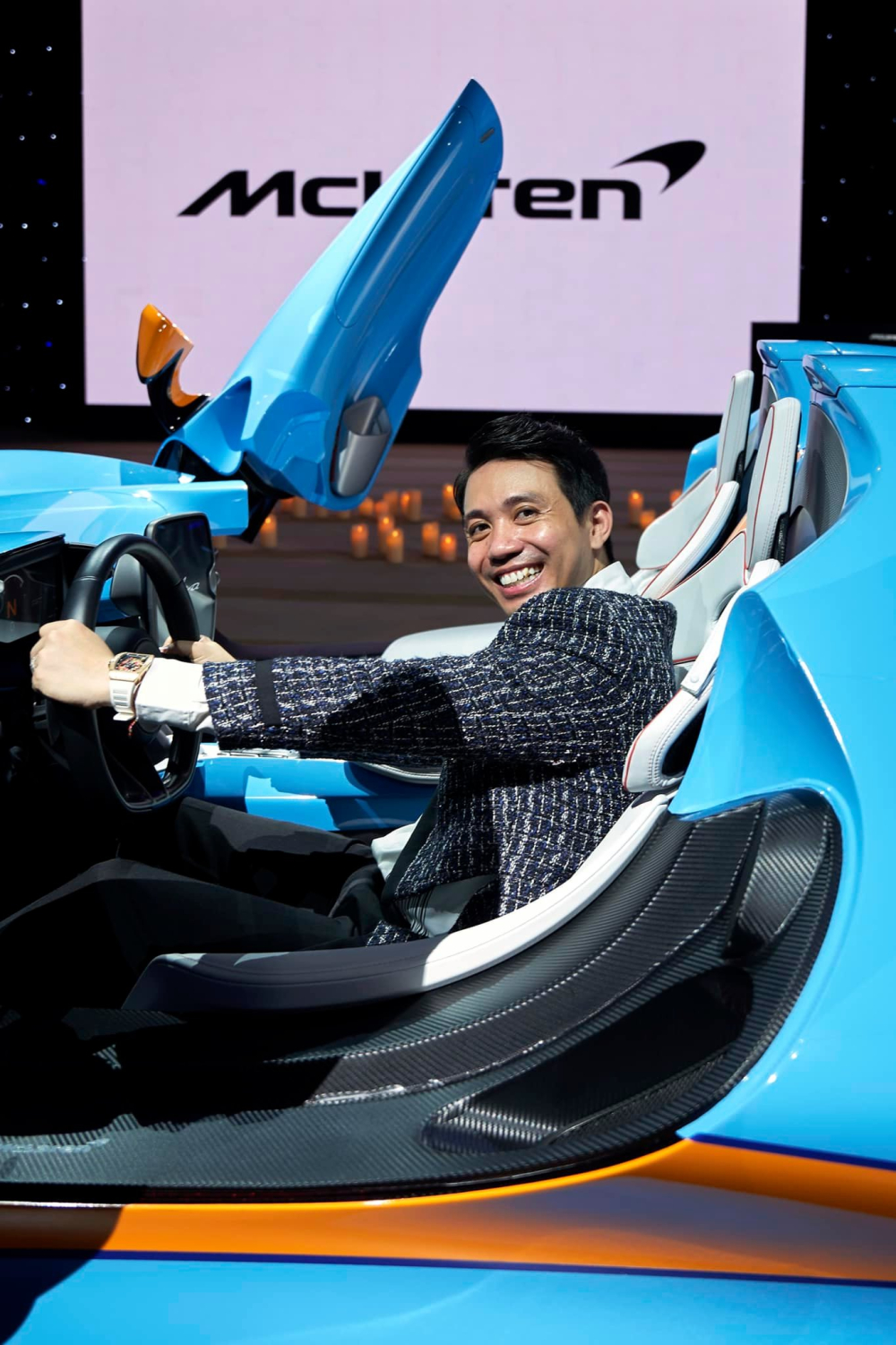 Và có thể là cả siêu phẩm McLaren Elva