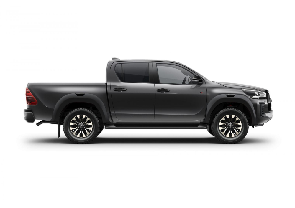 Toyota Hilux GR Sport 2022 có vành 17 inch mới