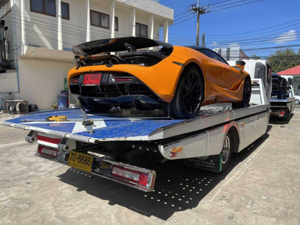 Ngo&agrave;i si&ecirc;u xe Lamborghini v&agrave; Nissan, c&ograve;n c&oacute; cả McLaren
