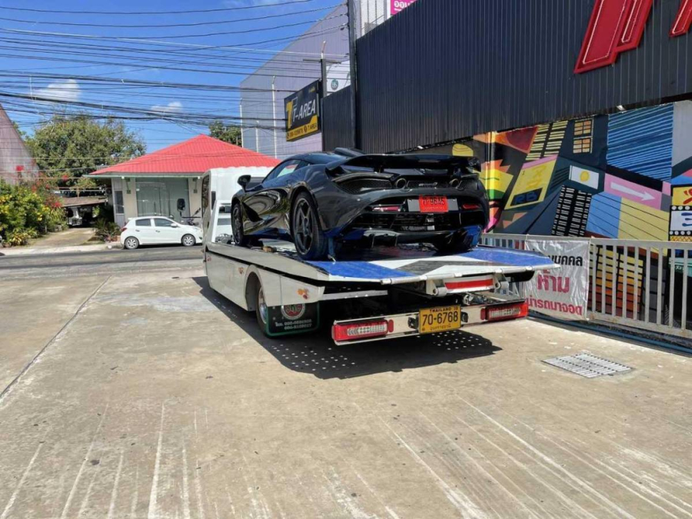 Một chiếc si&ecirc;u xe McLaren kh&aacute;c bị tịch thu