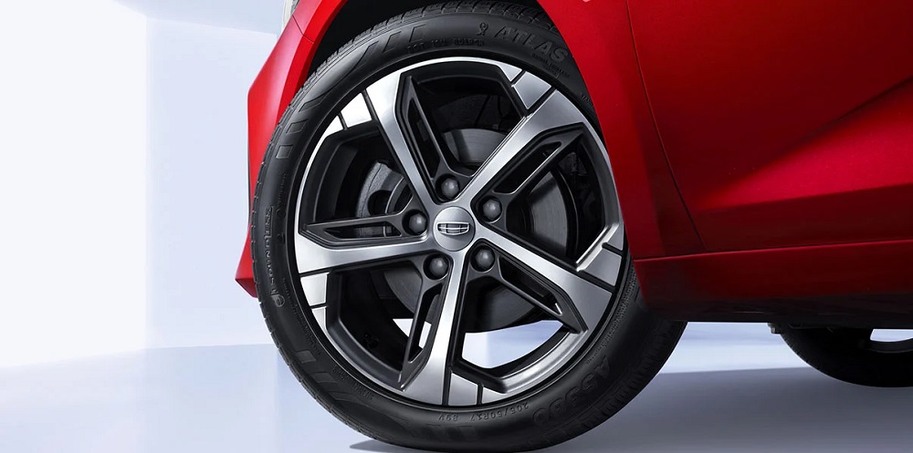 V&agrave;nh la-zăng của Geely Emgrand L 2022