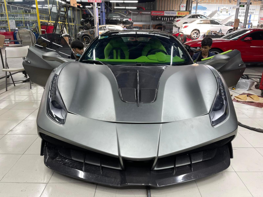 Diện mạo của Ferrari 488 GTB độ Misha Designs thứ 2 ở Việt Nam
