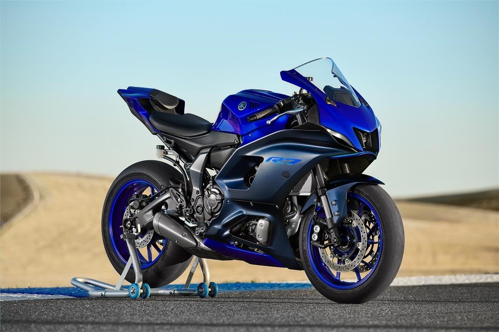 Yamaha R7 Yamaha R7