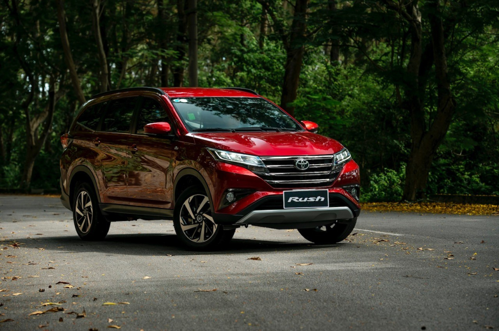 Toyota Rush.