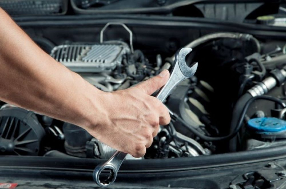 Kiểm tra và thay thế các bộ phận hỏng hóc một cách kịp thời sẽ giúp đảm bảo an toàn cho người điều khiển Kiểm tra và thay thế các bộ phận hỏng hóc một cách kịp thời sẽ giúp đảm bảo an toàn cho người điều khiển