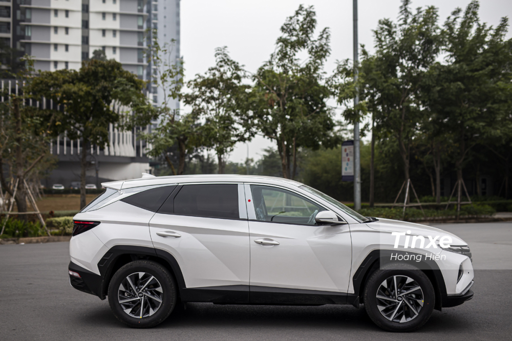 Hyundai Tucson 2022 sở hữu những cắt ấn tượng ở thiết kế ngoại thất.