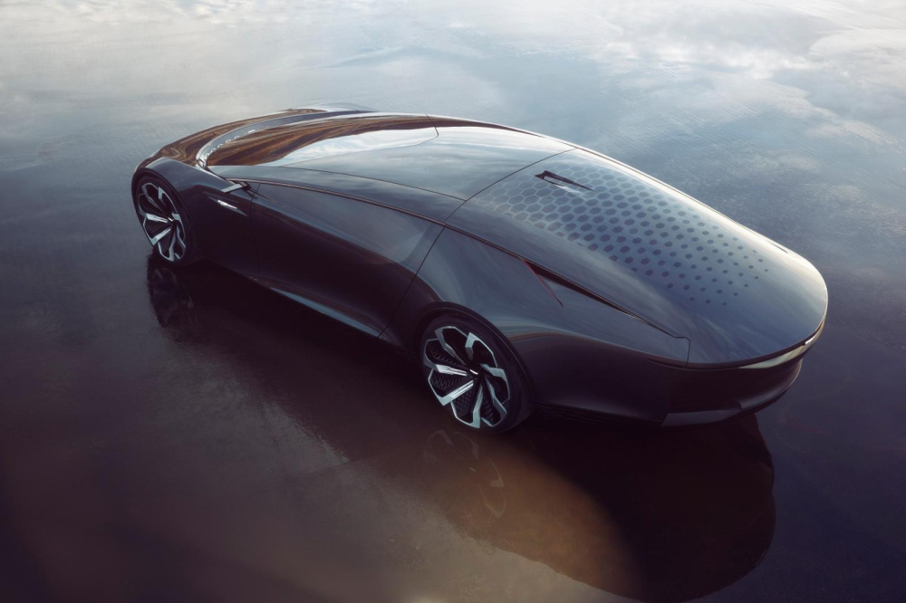Ph&iacute;a tr&ecirc;n của Cadillac InnerSpace Concept