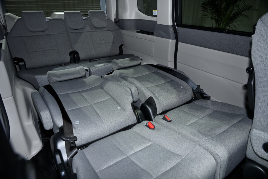 Ghế giữa của Honda Step WGN 2022 có thể ngửa ra phía sau Ghế giữa của Honda Step WGN 2022 có thể ngửa ra phía sau