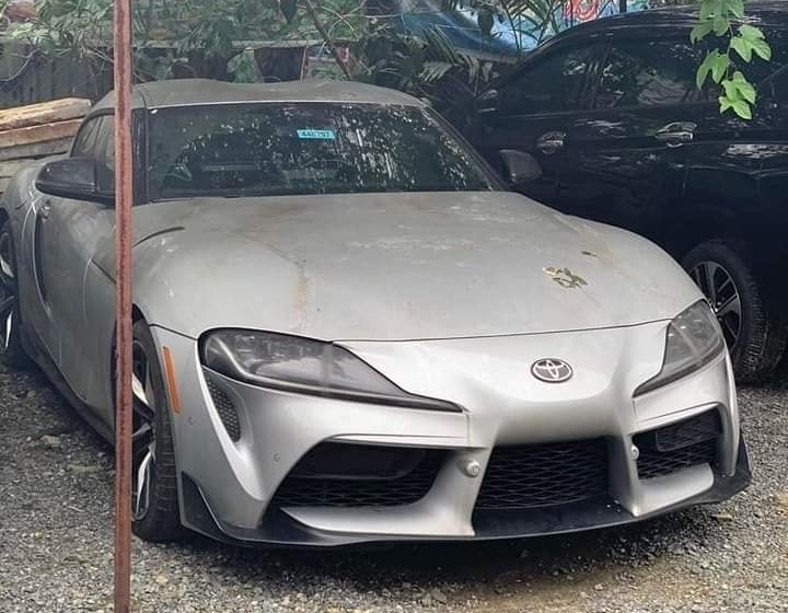 X&ocirc;n xao với h&igrave;nh ảnh xe thể thao Toyota GR Supra 2020 độc nhất Việt Nam bị bắt gặp phủ bụi d&agrave;y dặc