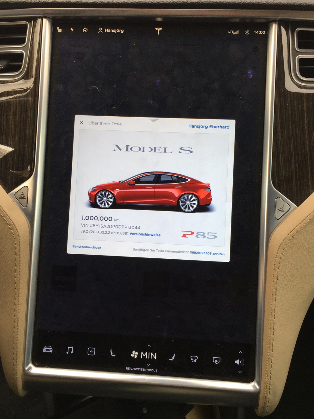Chiếc Tesla Model S c&aacute;n mốc 1 triệu km v&agrave;o năm 2019 v&agrave; ghi t&ecirc;n m&igrave;nh v&agrave;o s&aacute;ch Kỷ lục Guinness